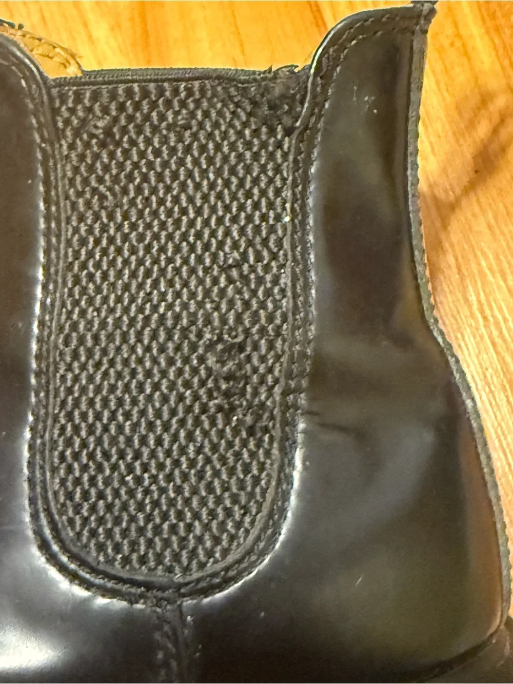 Dr. Martens Men's Black Leather Chukka Boots